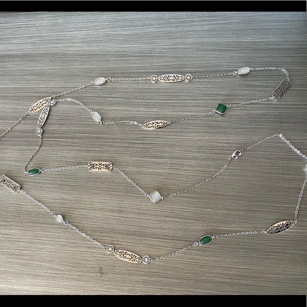 Women’s silver necklace